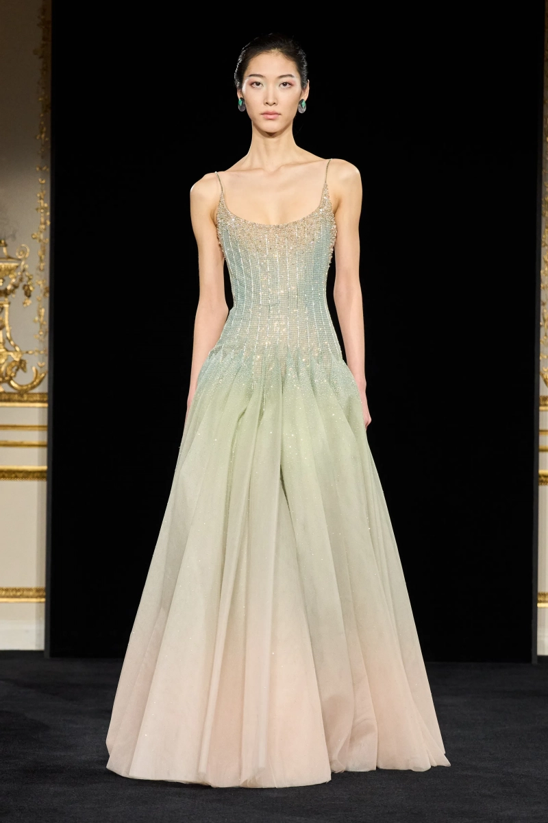 00057-armani-prive-spring-2026-couture-credit-gorunway.webp