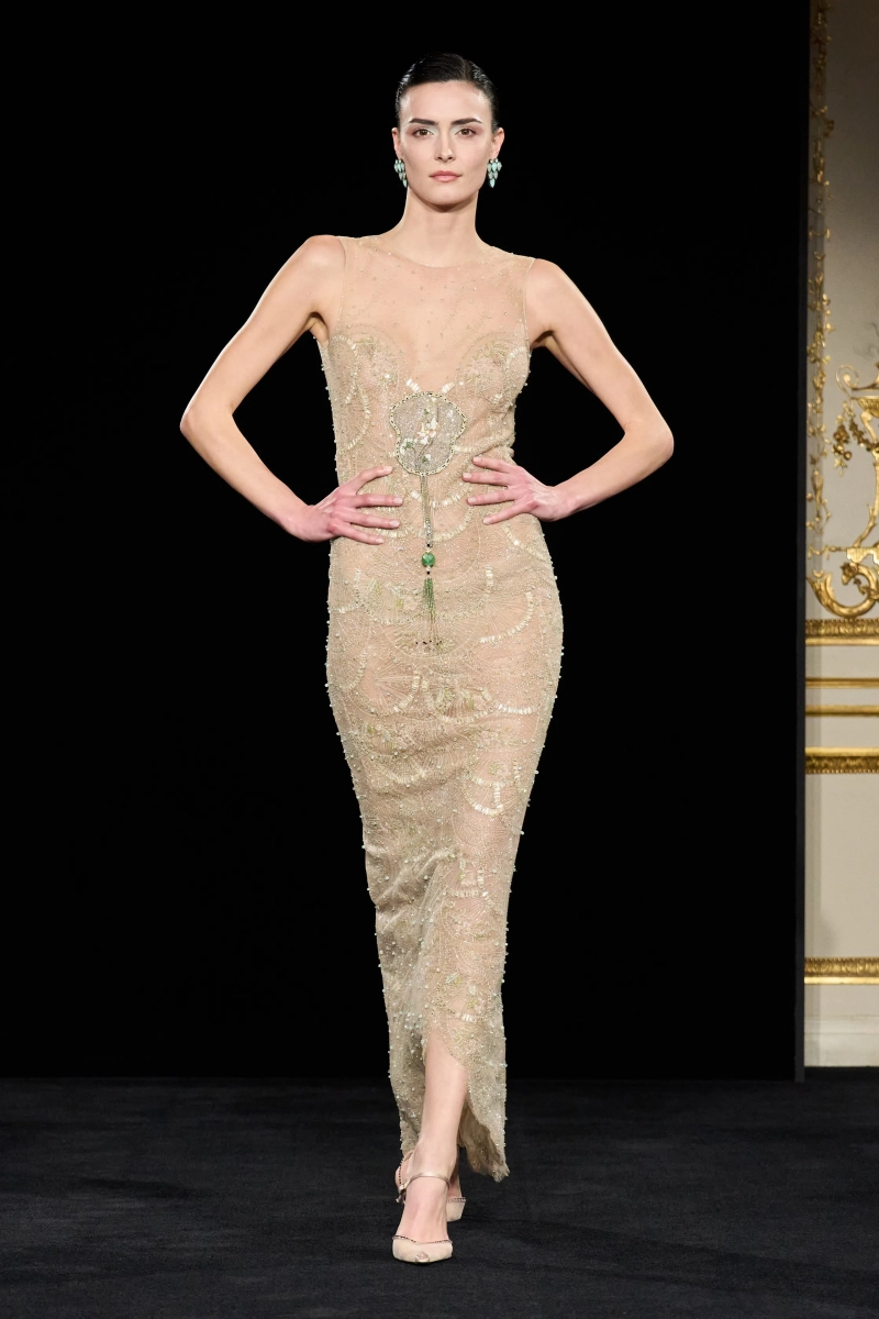00026-armani-prive-spring-2026-couture-credit-gorunway.webp