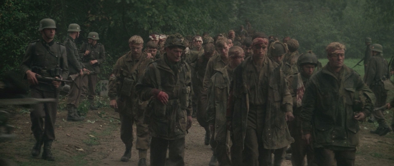 Мост слишком далеко.1977.BDRip 720p msltel.mkv_snapshot_02.39.34.981.jpg