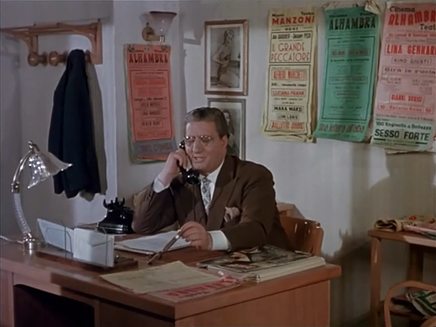 Ci troviamo in galleria (1953)_RU_ITA_Grampy.mkv_snapshot_01.11.22.103.png