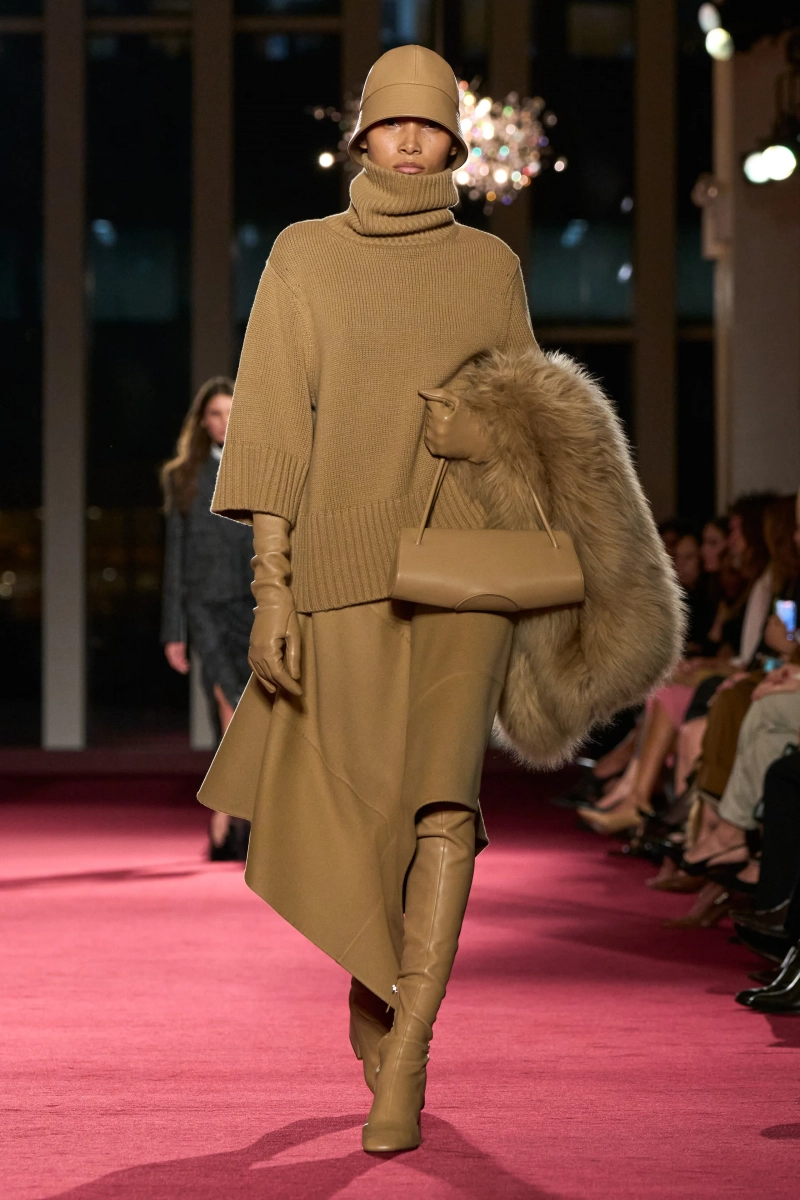 00014-michael-kors-collection-fall-2026-ready-to-wear-credit-gorunway.webp