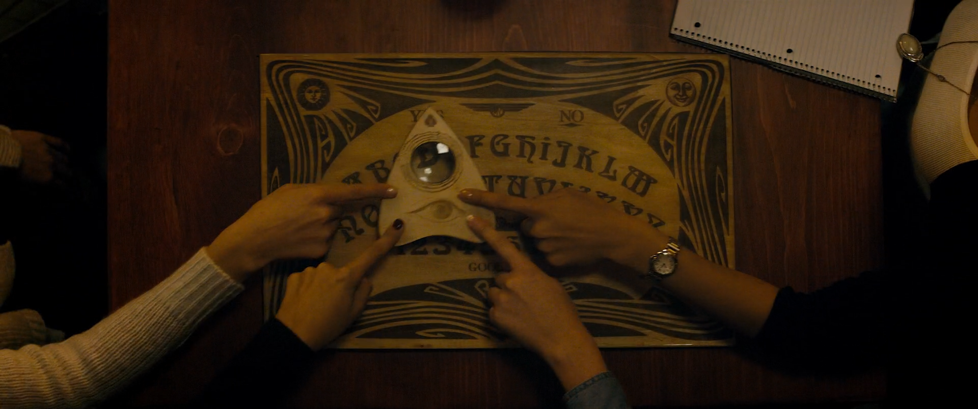 Definition.of.Fear.2015.WEBD.1080p.iTunes.RUS-ylnian.mkv_snapshot_00.43.05.162.png