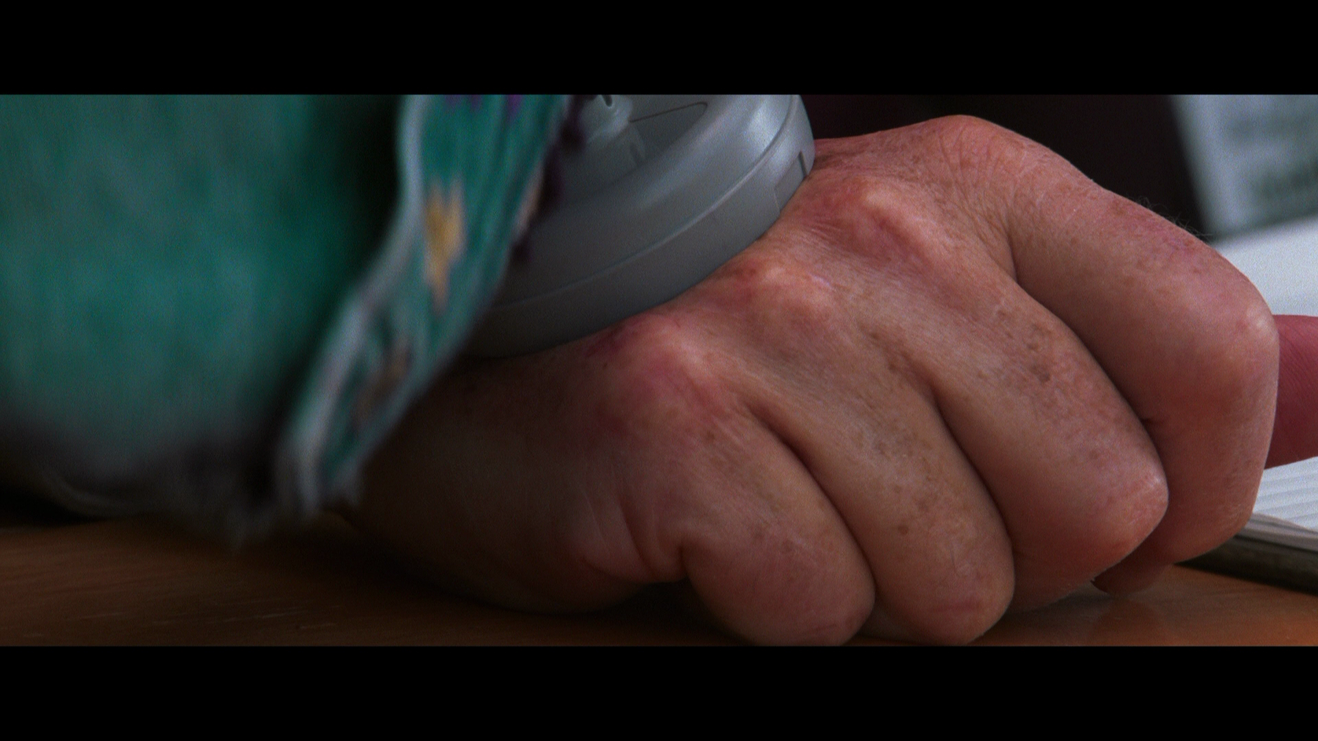 Sudden.Death.1995.Kino Lorber.BDRemux.1080p.mkv_20260307_112013.894.png