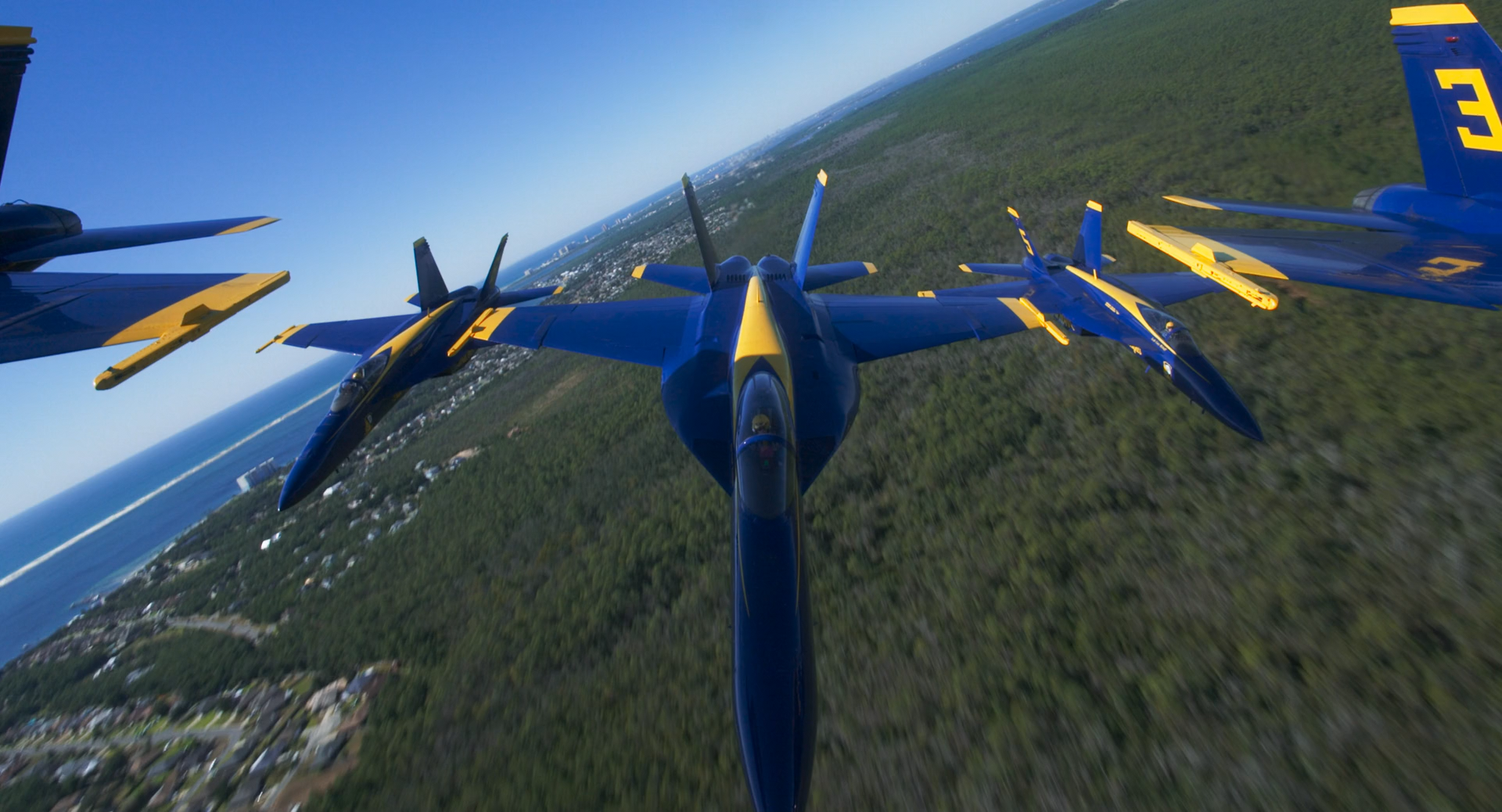 The Blue Angels (2024) 1080p WEB-DLRip H264.mkv_snapshot_00.07.40.042.png