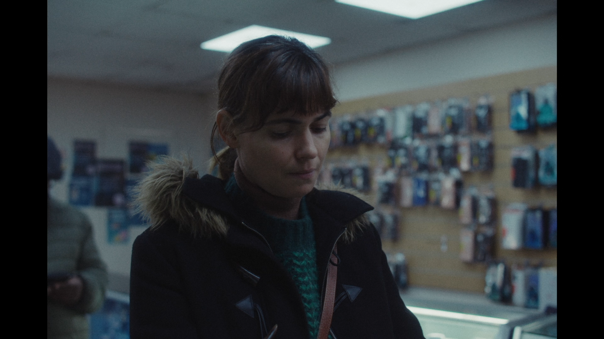 On Falling 2024 1080p AMZN WEB-DL H264-AURORA.mkv_snapshot_00.38.20.png