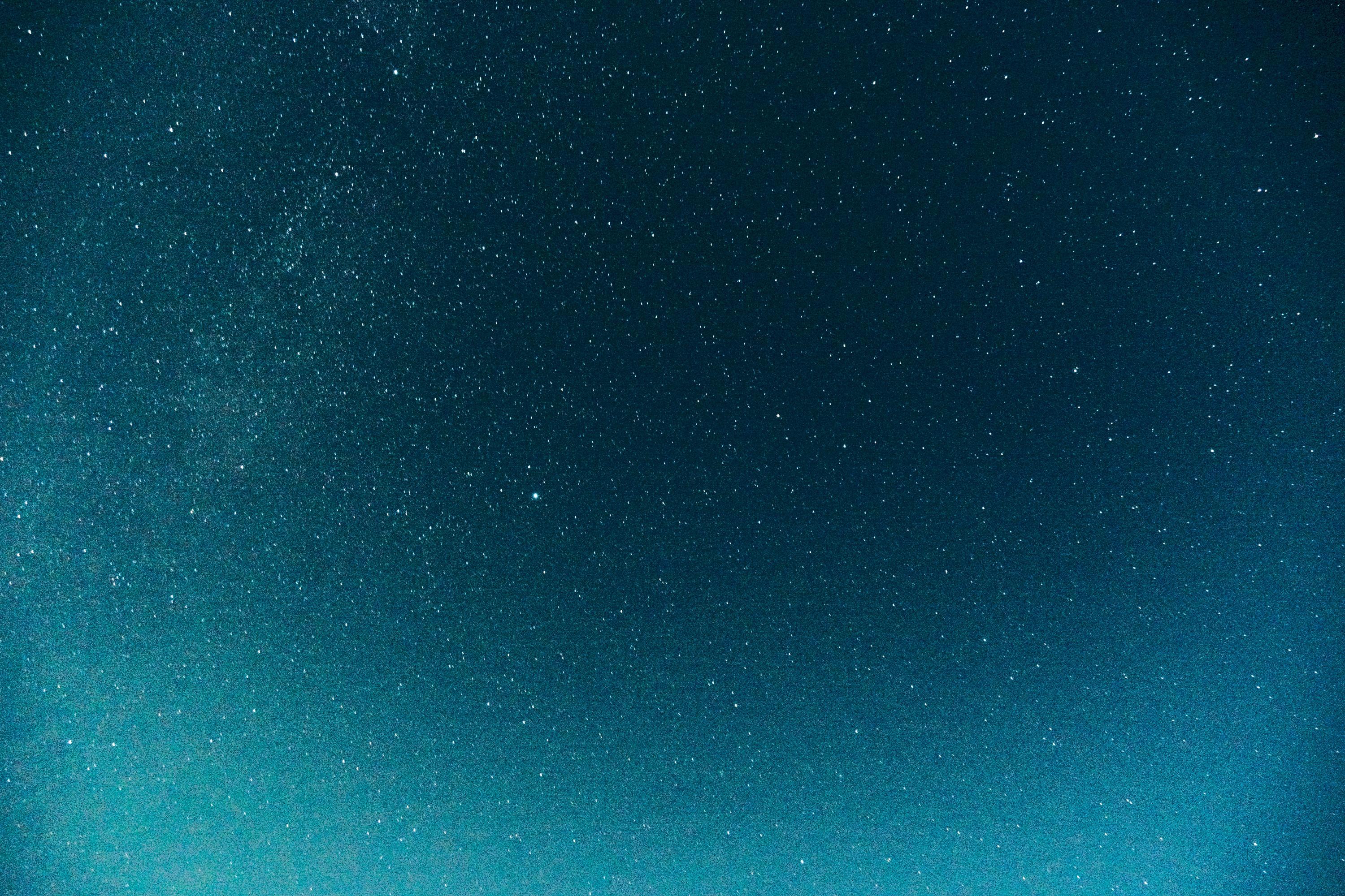 Метеорит разрушился над Черным морем: вспышку видели в нескольких городах