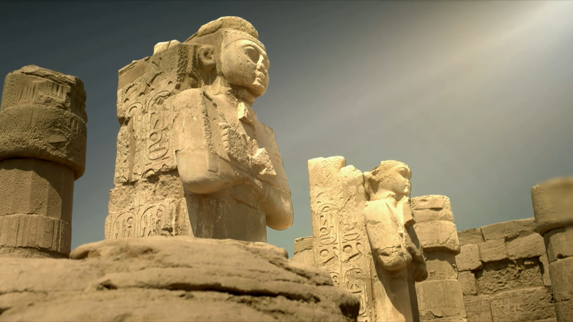Dans.secret.hieroglyphes.freres.Champollion.2022.WEB.1080p-ylnian.mkv_snapshot_00.39.877.png
