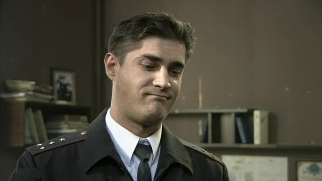 Poroh.I.Drob'.s01e01.2012.WEBRip-AVC.KPK.GF[(008800)19-36-58].PNG