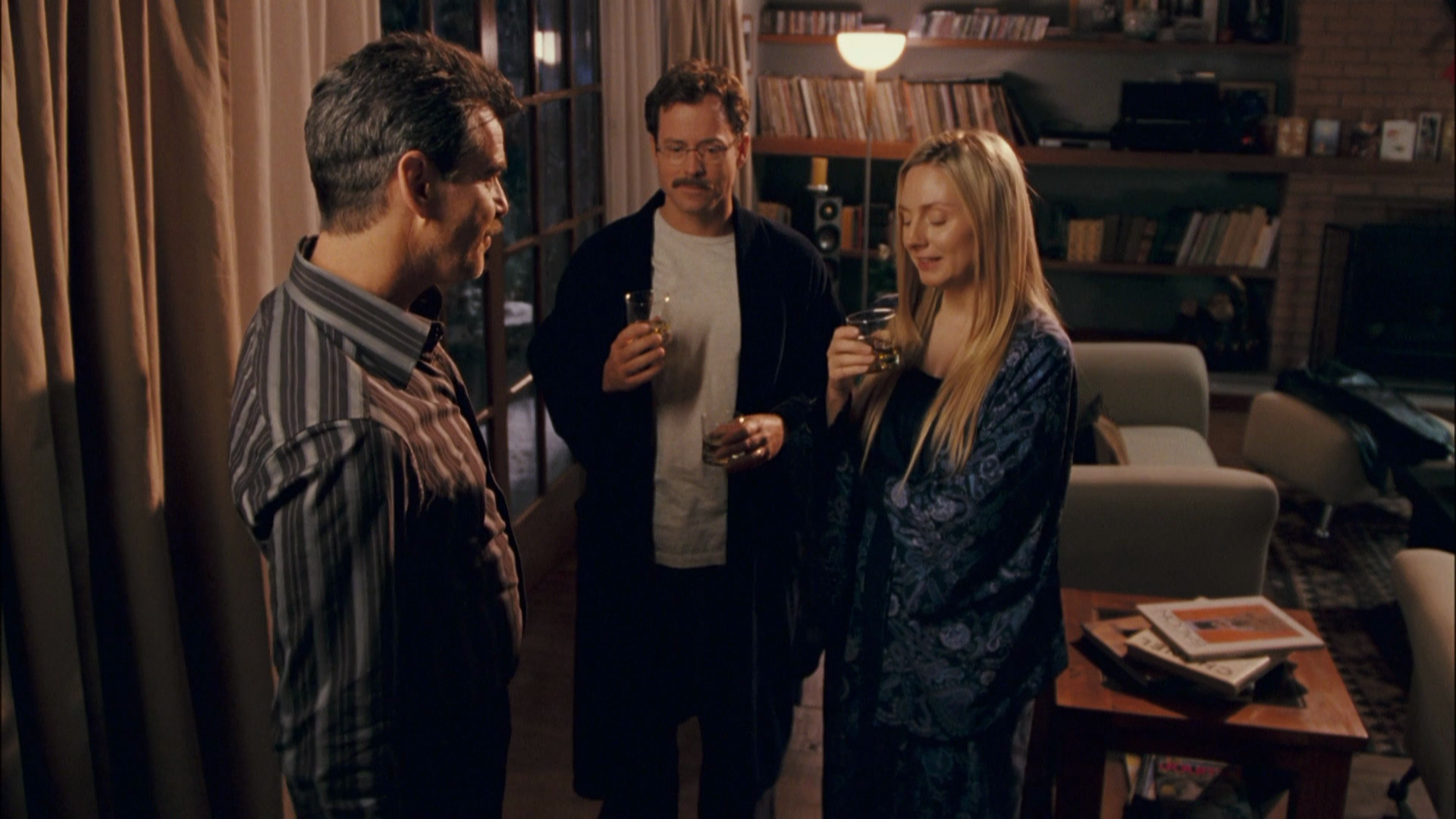 The.Matador .2005.WEB-DL.1080p.Open.Matte.mkv_20260321_110502.875.png