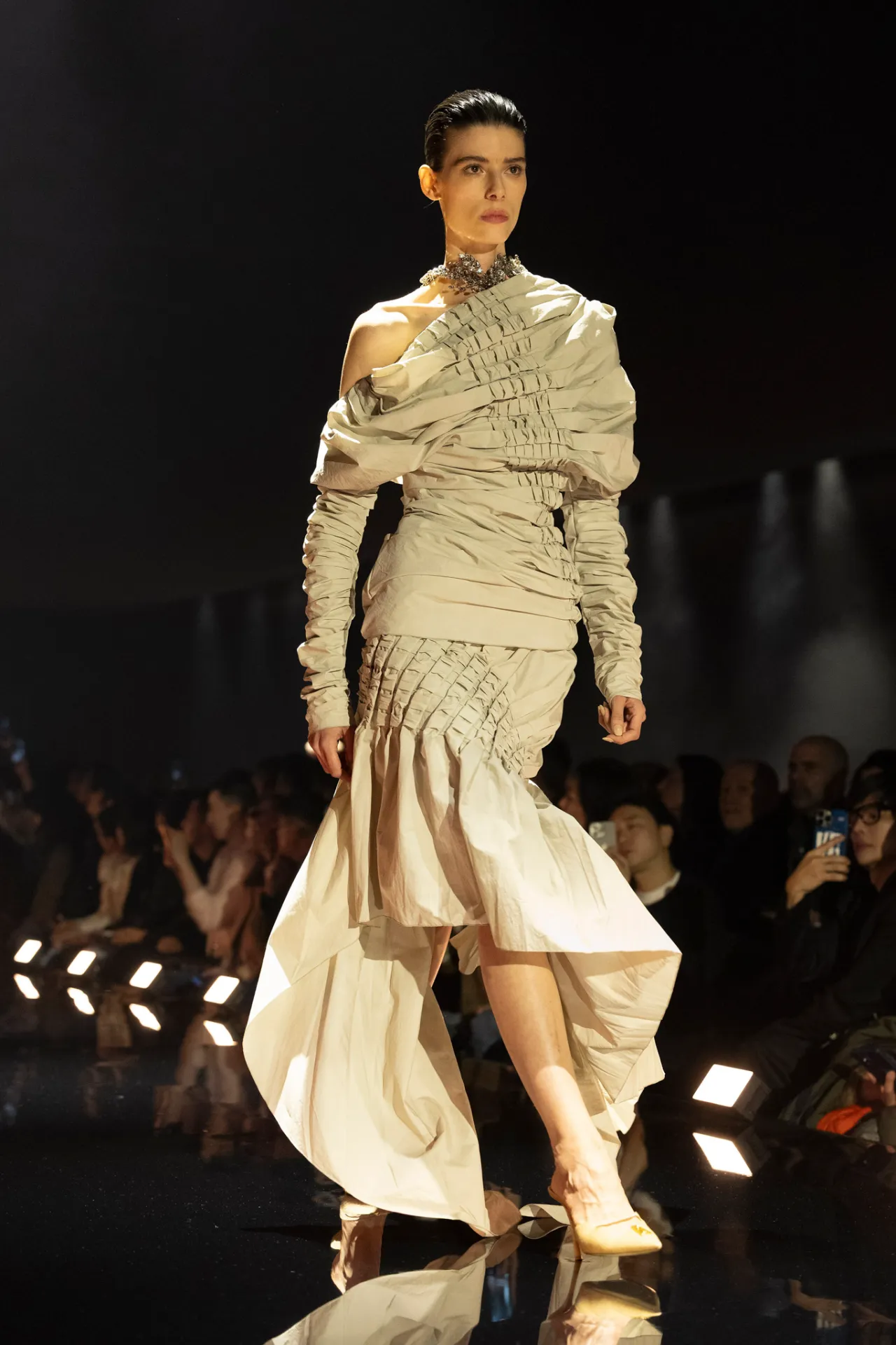 schiaparelli-fall-2026-rtw-pfw-r-ctsy-013.webp