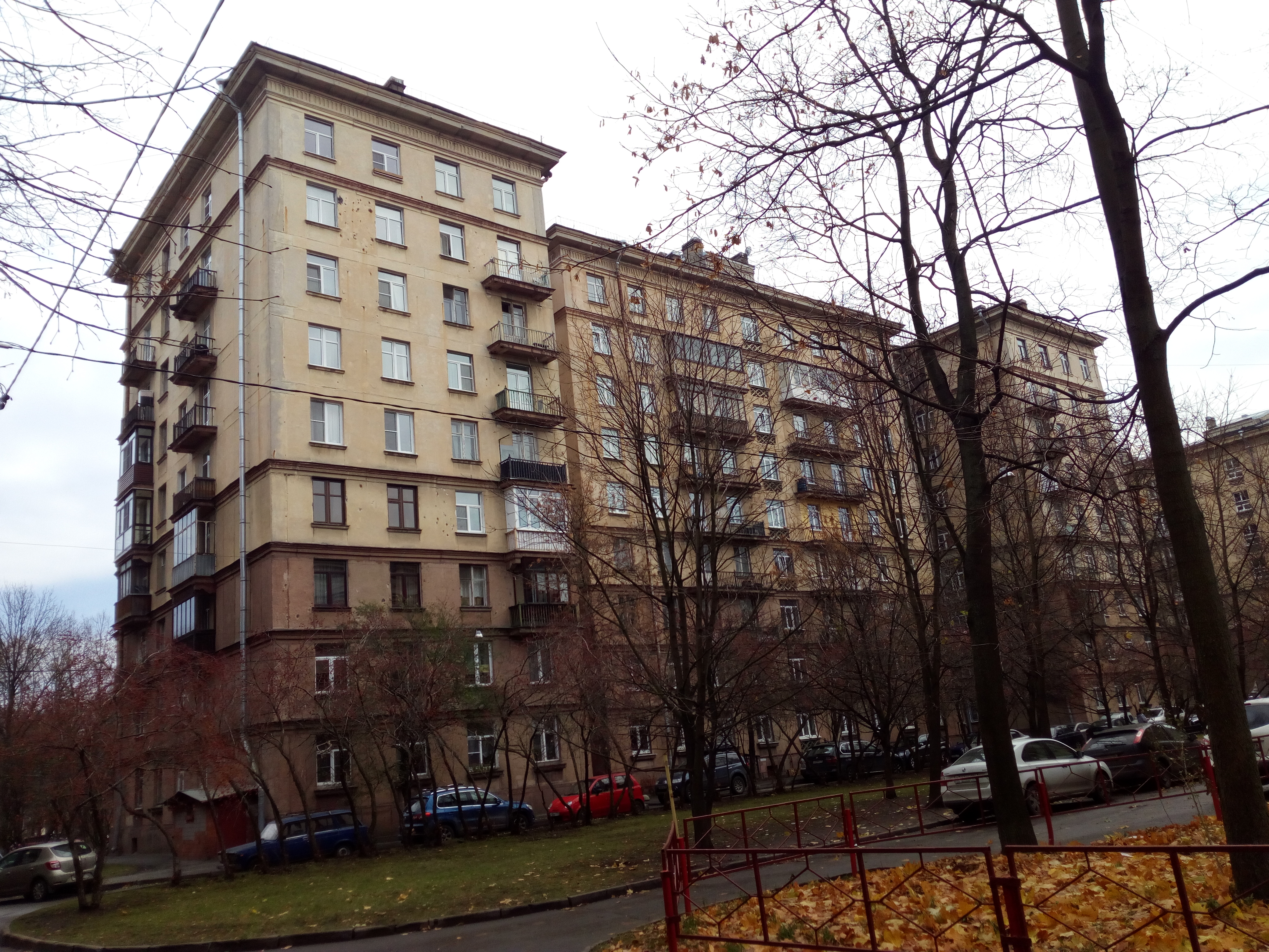 Юрия Гагарина 25.jpg