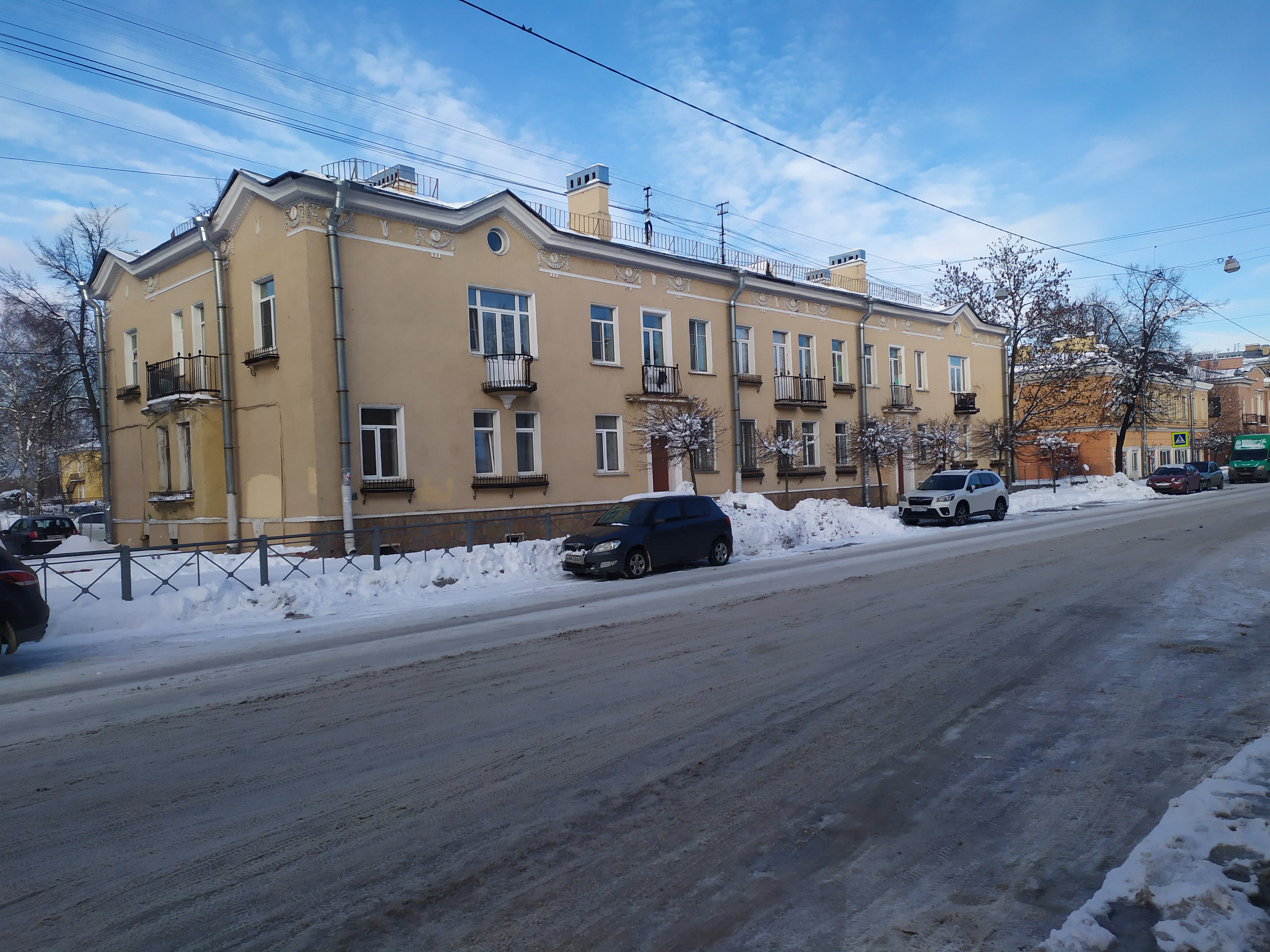 Колпино, Труда 12.JPG