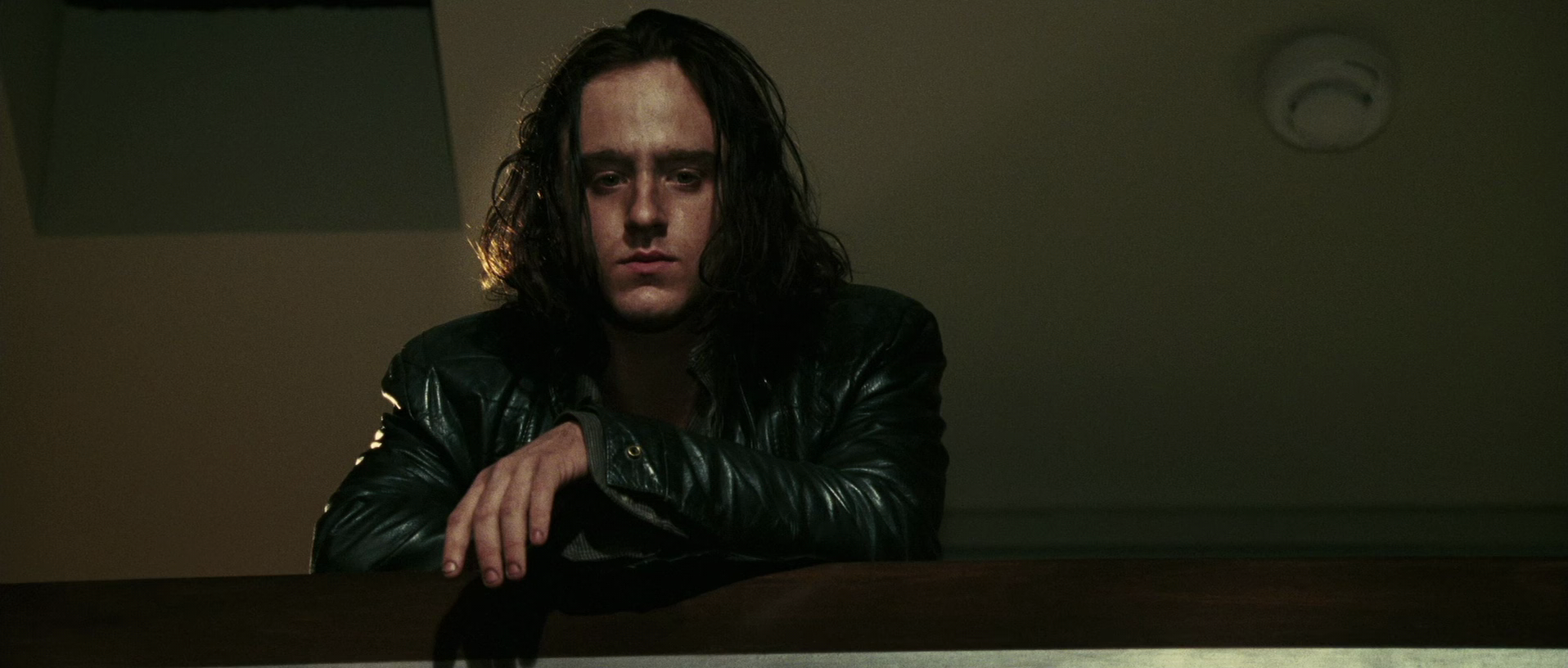 Hostage_2005_BDRip_HEVC_1080p_by_Manson_Fan.mkv_20260406_114557.435.png