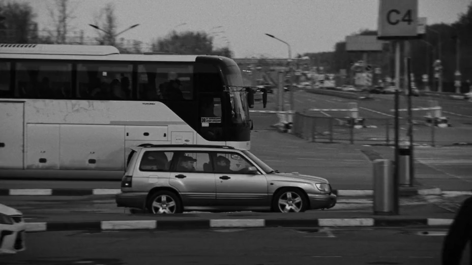 Картины дружеских связей (2025) WEB-DLRip-AVC_ivanes.mkv_20260423_212524.988.png