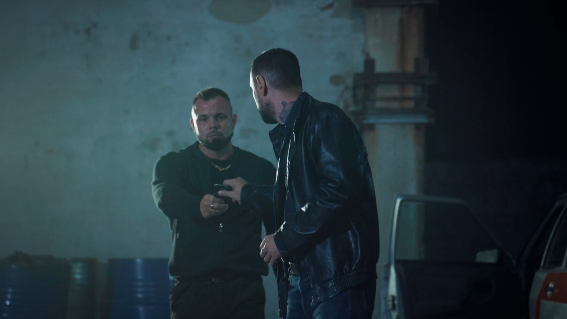 Nochnoj.S01.E01.2023.WEB-DL.1080p.ExKinoRay.mkv_snapshot_06.02.png