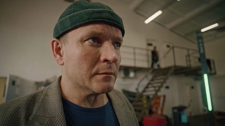 Псы.и.волки.S01E01.WEB-DLRip.x264.seleZen.mkv_20260502_163321.655.png