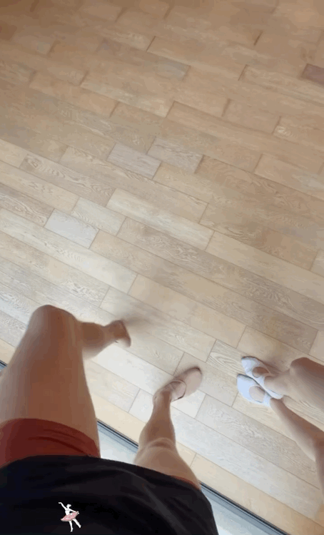 https://i3.imageban.ru/out/2026/05/04/c36e113ee127328680bec7e1c36b75f9.gif