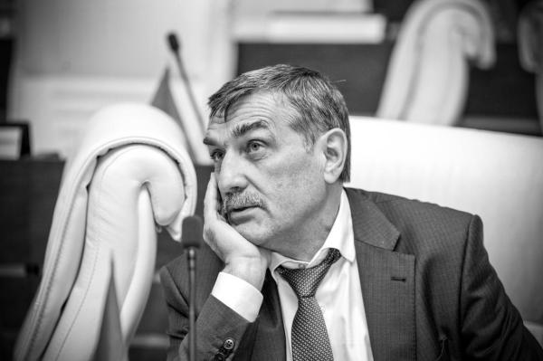 Спор между наследниками Виктора Баранова: 49 млн рублей на кону
