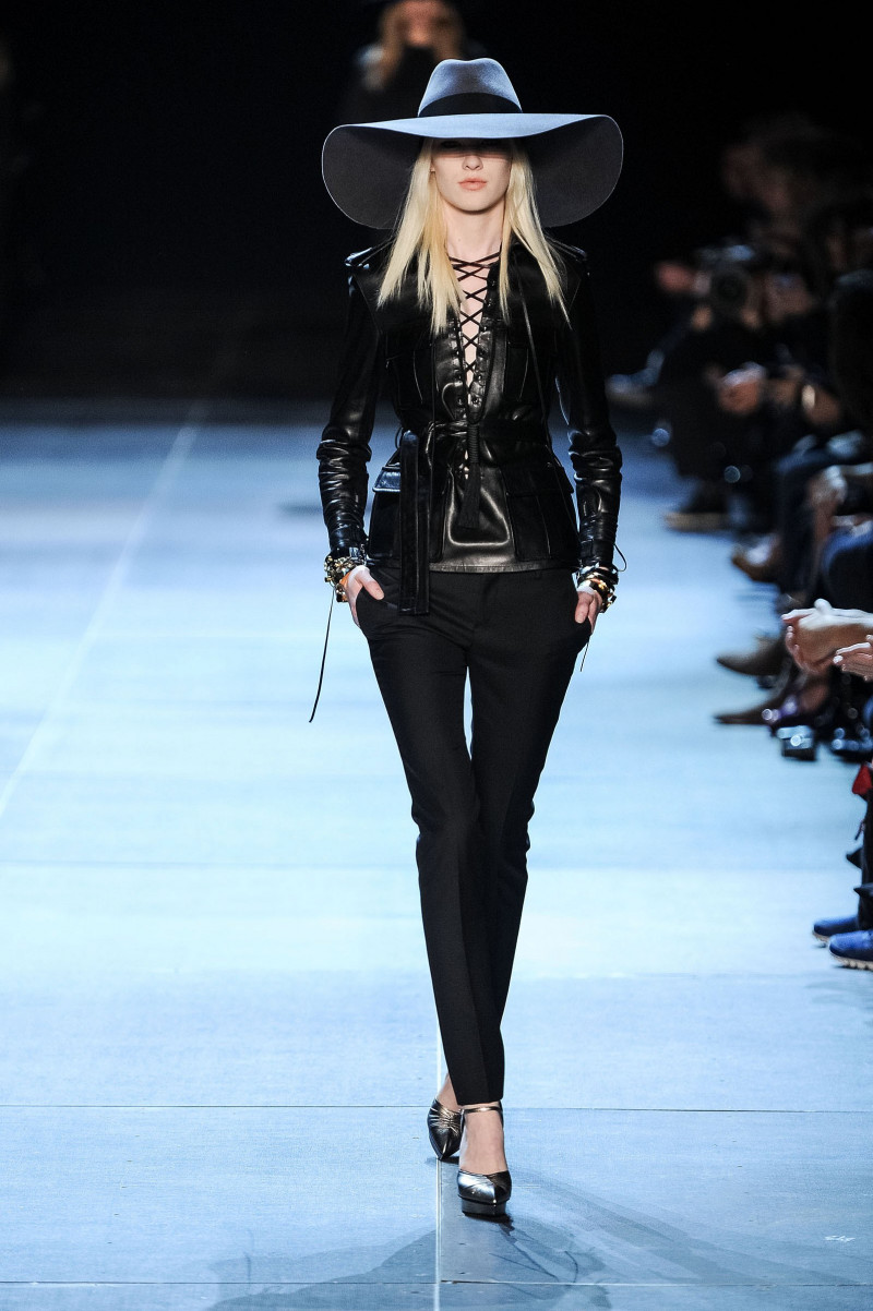 saint_laurent_wss13_033-resp2400v.jpg