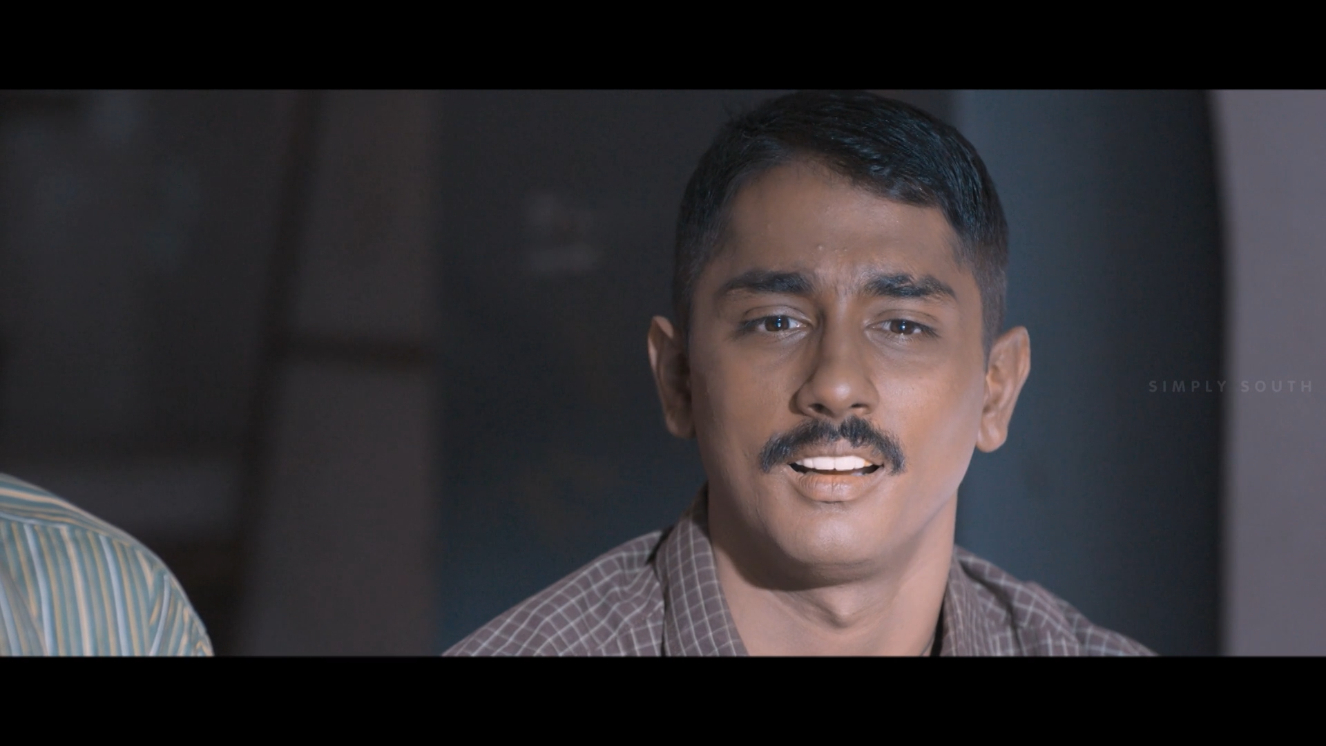Enakkul Oruvan (2015) Tamil 1080p SS WEB-D DD5.1 H264-WA.mkv_snapshot_00.45.25_[2026.05.13_19.55.51].png