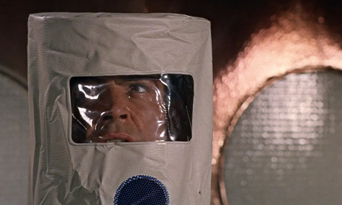 Dr._No.1962.HDRip-AVC.ExKinoRay.mkv_snapshot_01.39.23.332.png