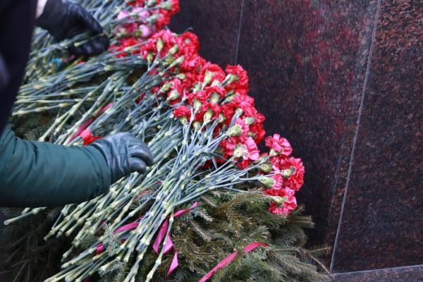 В Нытве прощаются с гвардии ефрейтором Иваном Синельниковым
