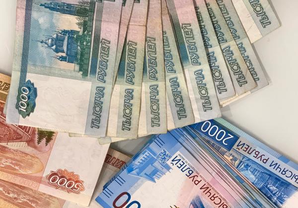 Курс рубля: ВТБ прогнозирует стабильность до конца года