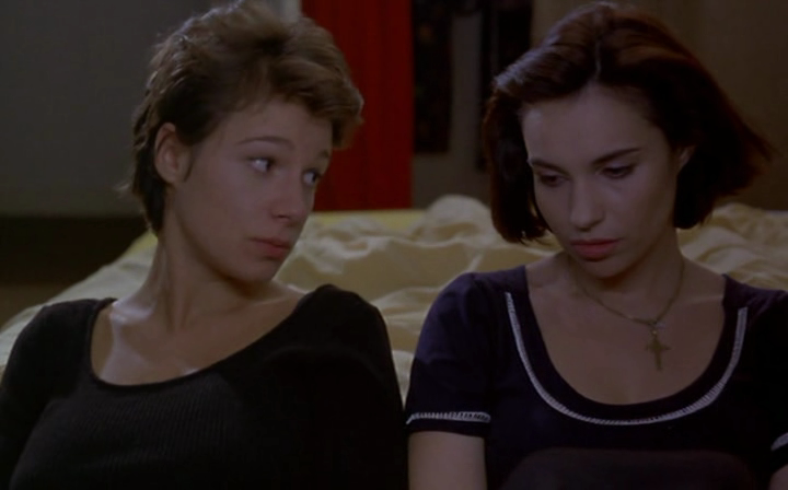 J'ai pas sommeil (1994).rus.fr.avi_20260605_234934.400.png