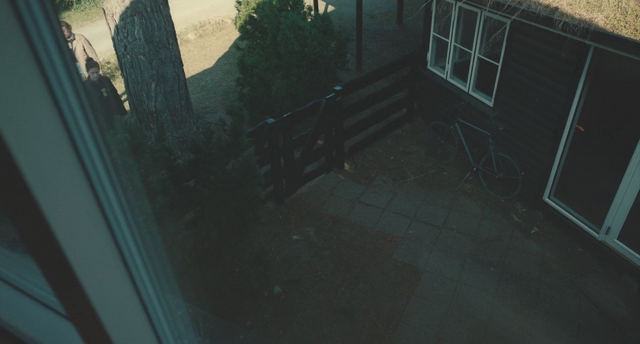 The.Chestnut.Man.S02E03.NF.WEB-DLRip.mp4_snapshot_29.46_[2026.06.07_22.26.41].png
