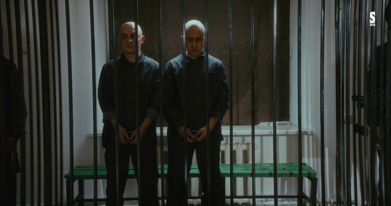 22.Чёрный двор.WEBRip 720p.mkv_snapshot_29.36.043.jpg
