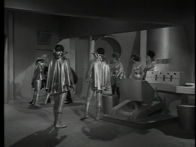 Santo el Enmascarado de Plata vs La invasi?n de los marcianos (1967).DVDRemux.CT-rus.cinemaniacs.mkv_snapshot_01.11.49.660.jpg