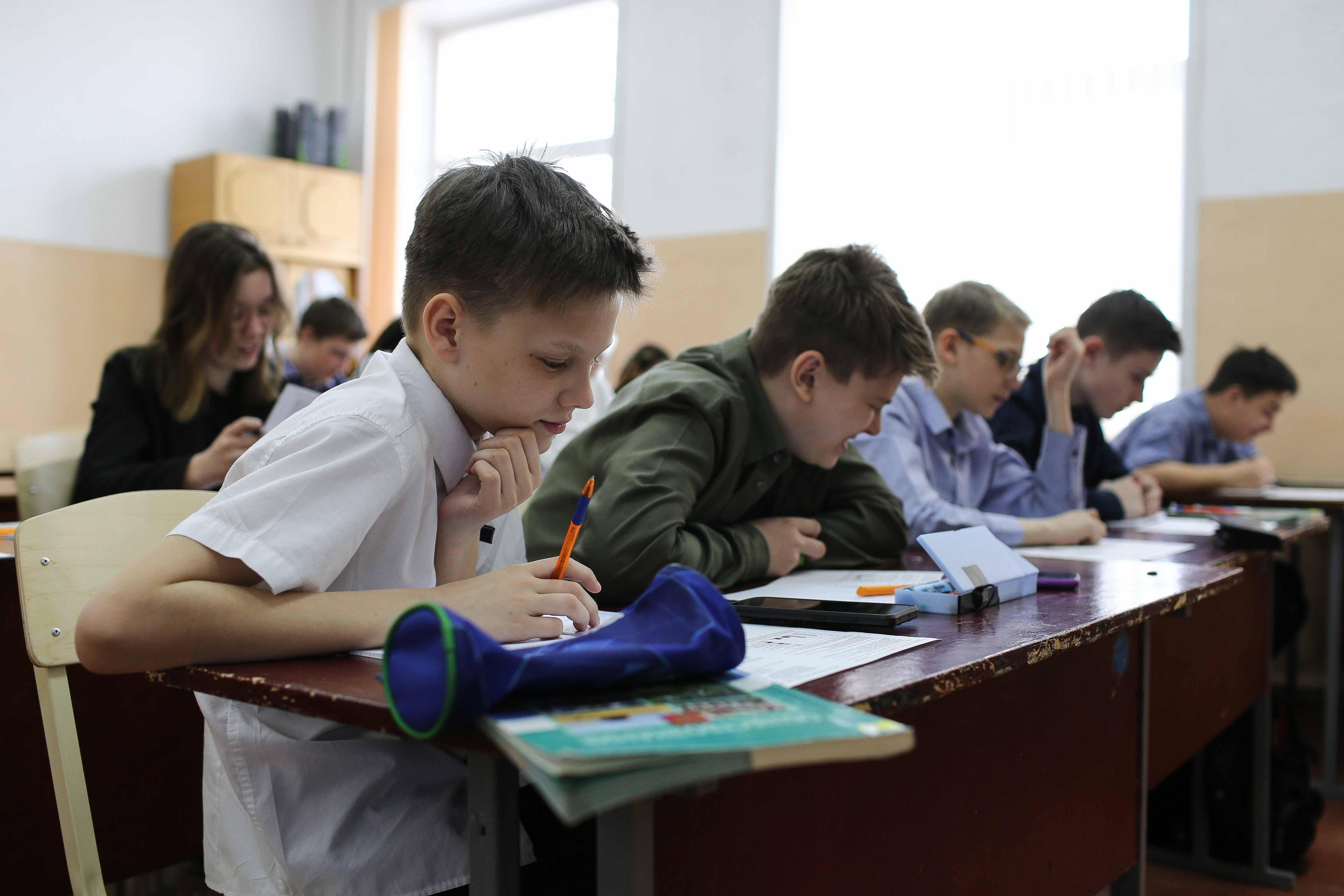 Учительница о влиянии ИИ на образование: современные дети разучились учиться