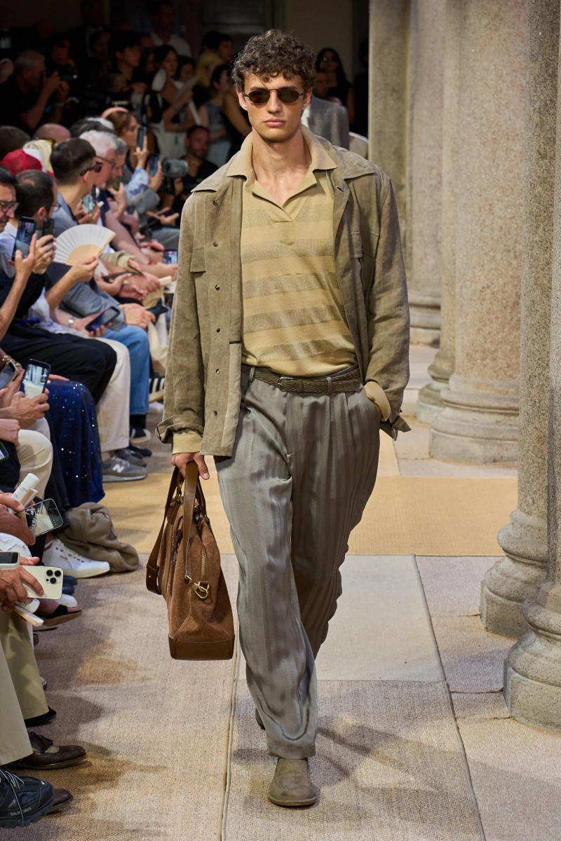 00013-giorgio-armani-spring-2027-menswear-credit-gorunway.webp