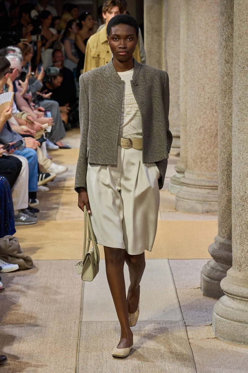 00004-giorgio-armani-resort-2027-credit-gorunway.webp