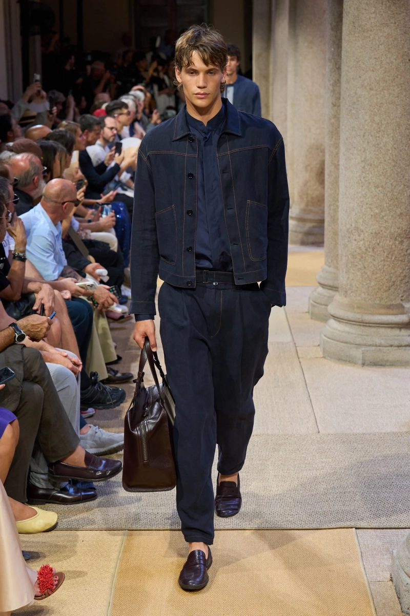 00124-giorgio-armani-spring-2027-menswear-credit-gorunway.webp