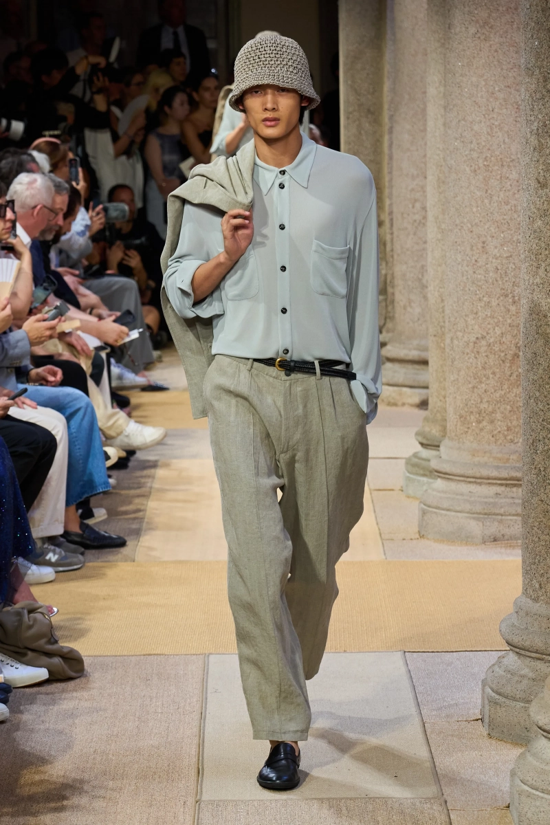 00091-giorgio-armani-spring-2027-menswear-credit-gorunway.webp