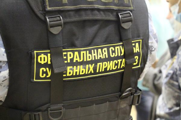 В Кунгуре после семи штрафов и угрозы уголовного дела отремонтировали крыши двух домов