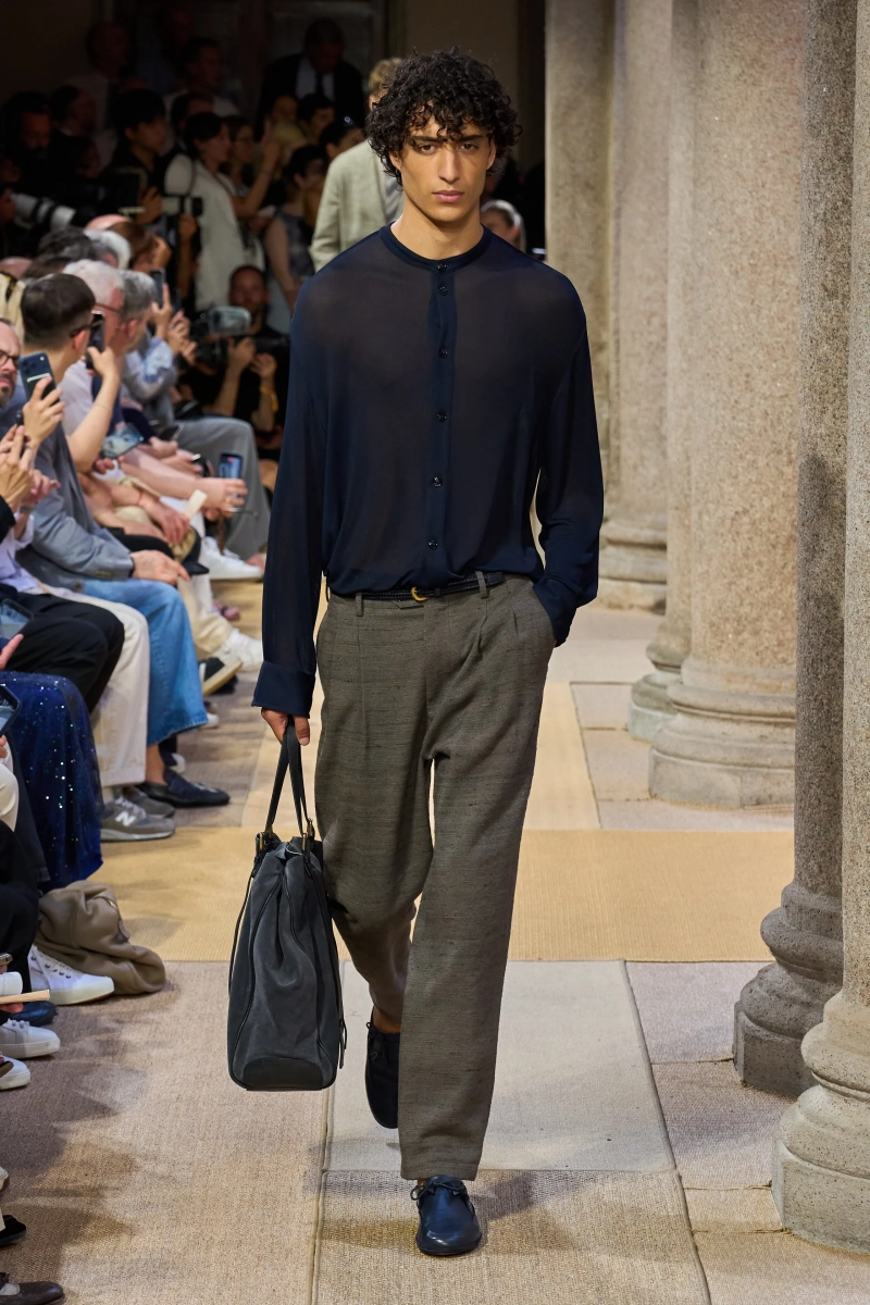 00067-giorgio-armani-spring-2027-menswear-credit-gorunway.webp