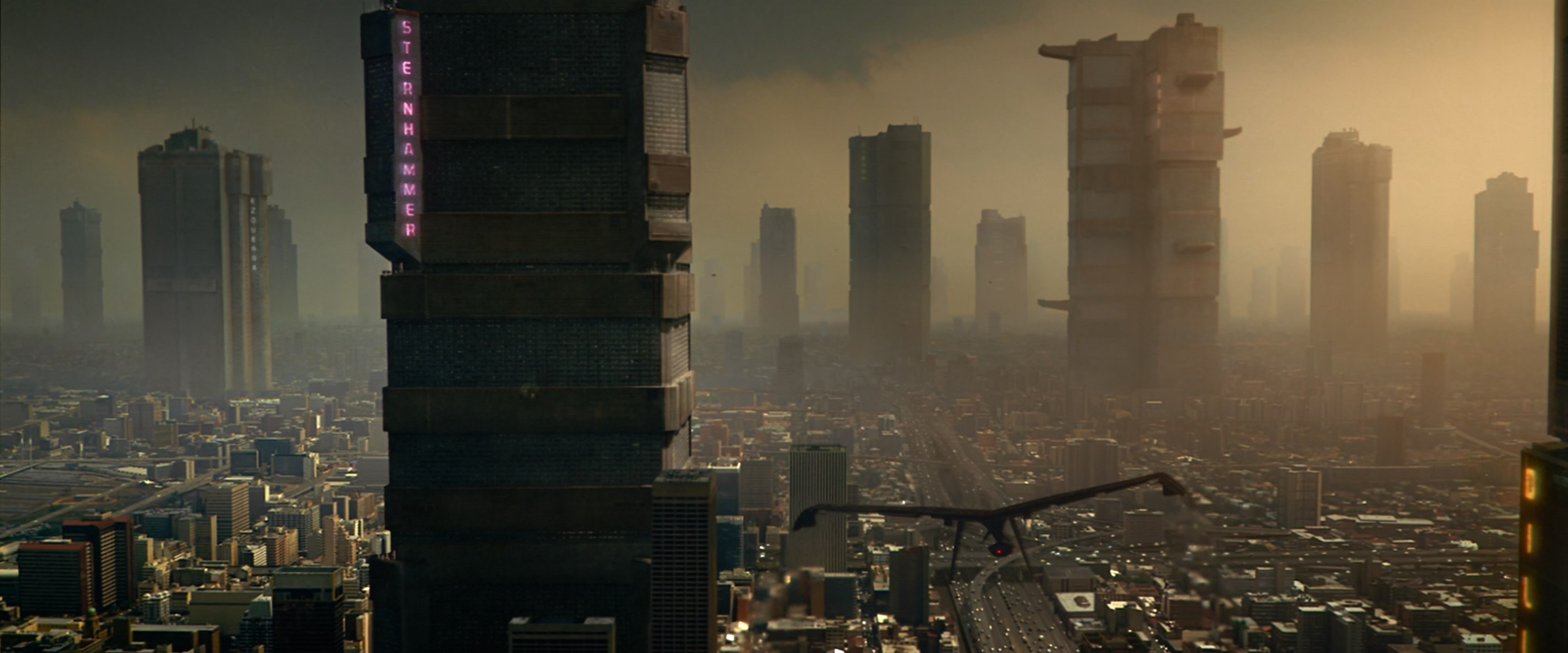 Dredd (2012) BDRip 2160p-NVENC 10 bit [HDR].mkv_snapshot_00.02.00.120.jpg