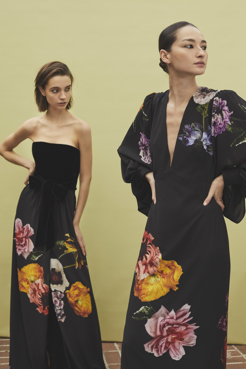 00015-monique-Lhuillier-fall-2019.jpg