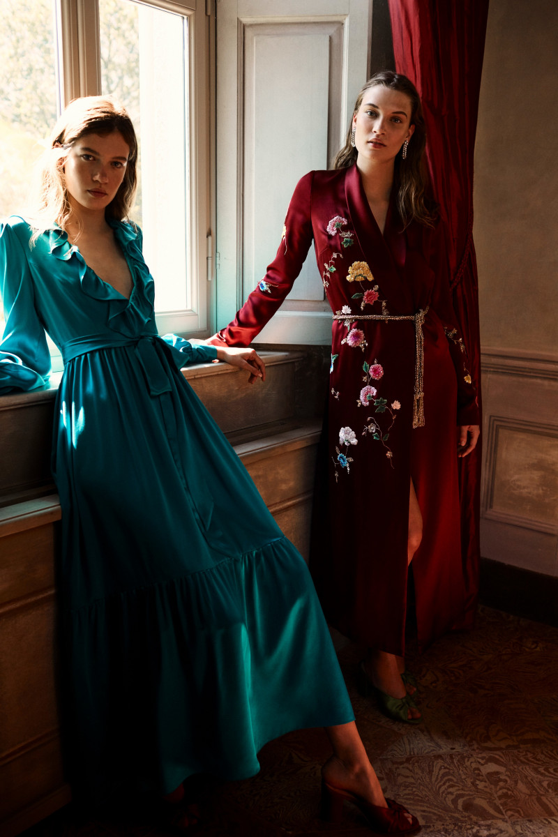 00027-Monique-Lhuillier-Spring-20.jpg