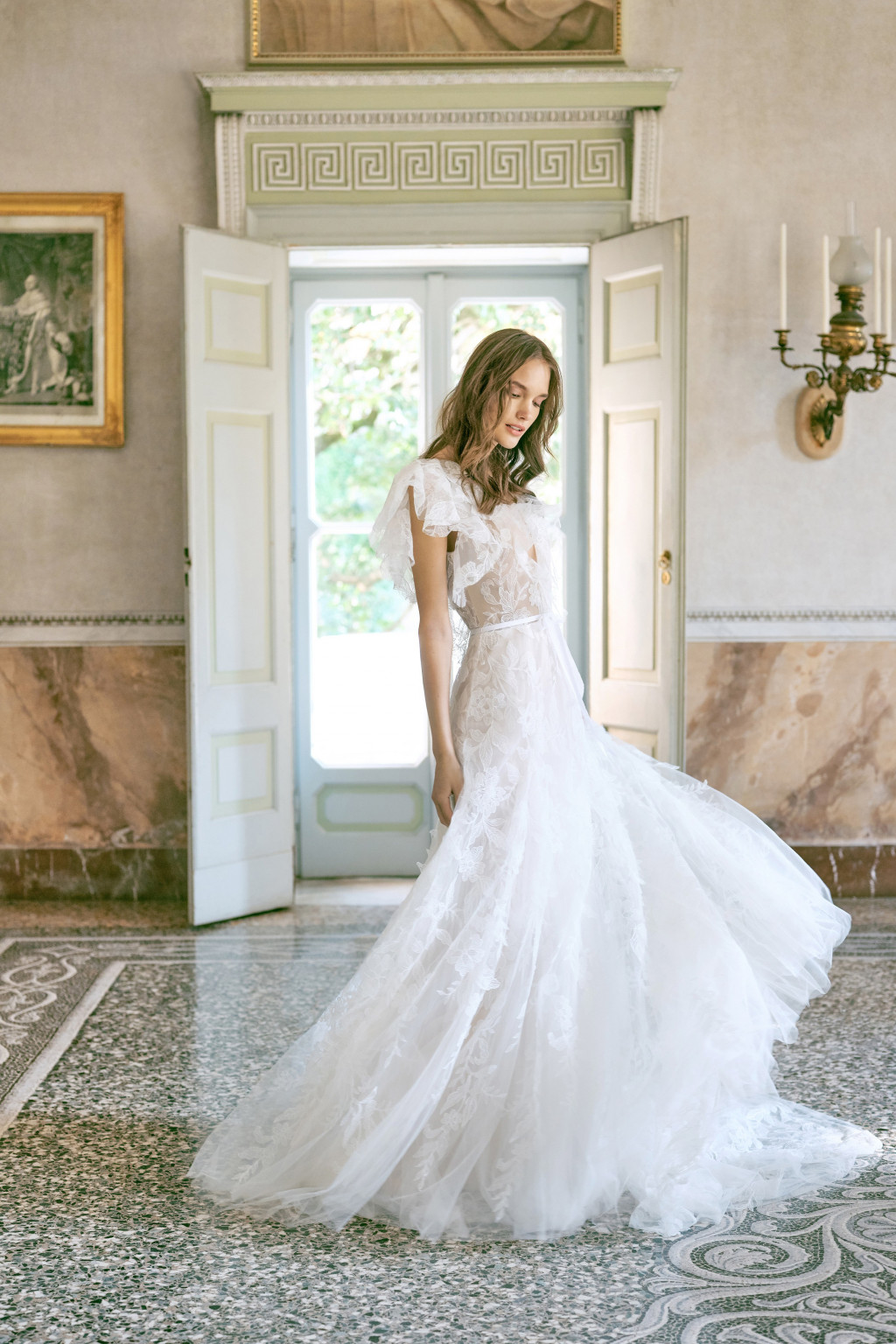 00002-Monique-Lhuillier- New-York-Bridal-Fall-2020-credit-KT-Merry.jpg