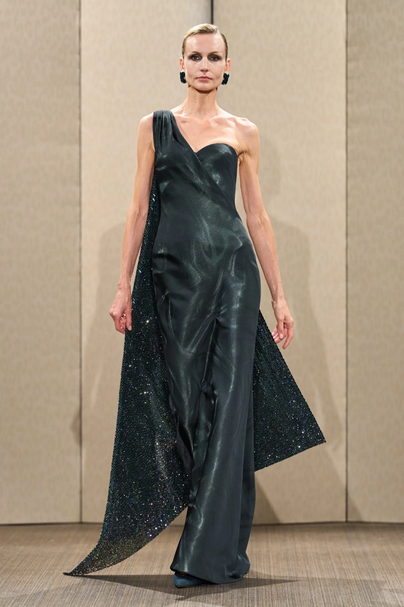 00049-armani-prive-fall-2026-couture-credit-gorunway.webp