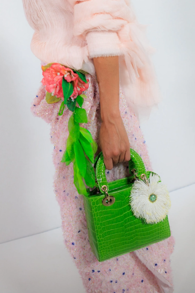 dior_pariscouturess27_backstage_acielle_19.webp