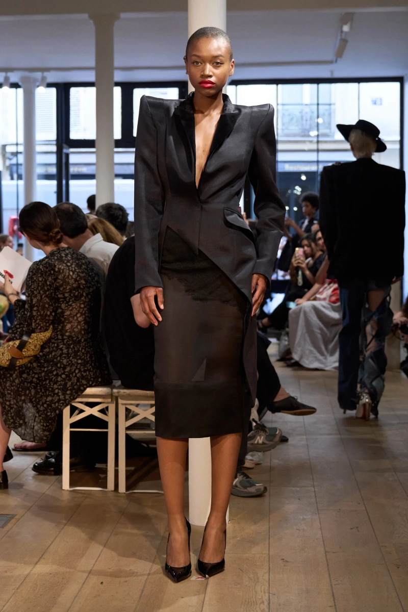 00015-ronald-van-der-kemp-fall-2026-couture-credit-gorunway.webp