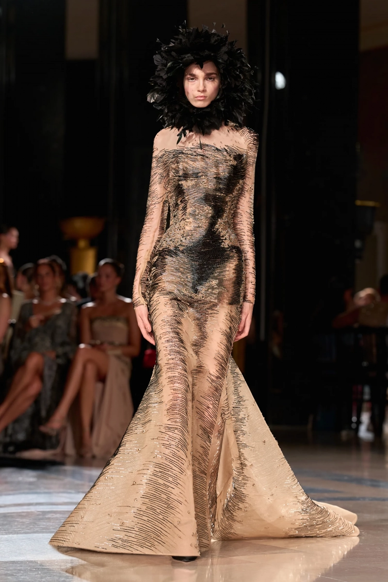 00051-elie-saab-fall-2026-couture-credit-gorunway.webp