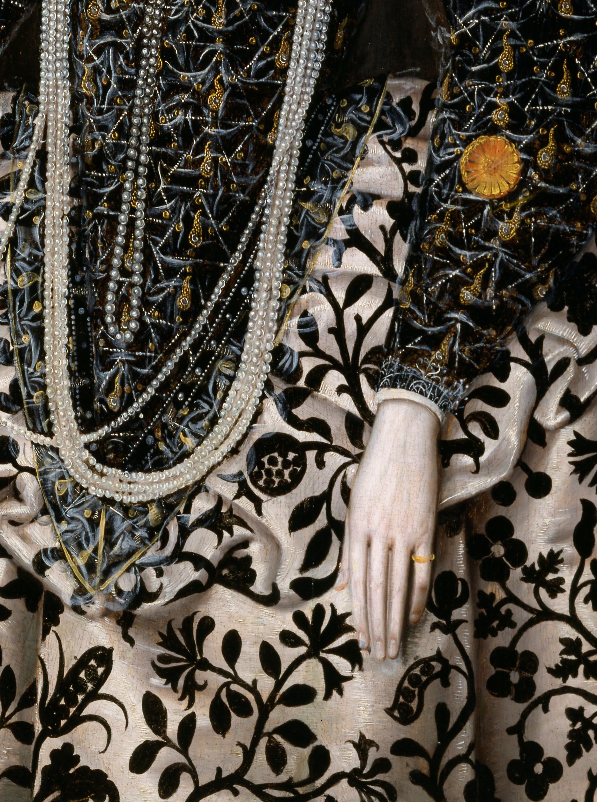 Robert_Peake_the_Elder_-_Portrait_of_a_Woman,_Traditionally_Identified_as_Mary_Clopton_(born_Waldegrave),_of_Kentwell_Hal.jpg