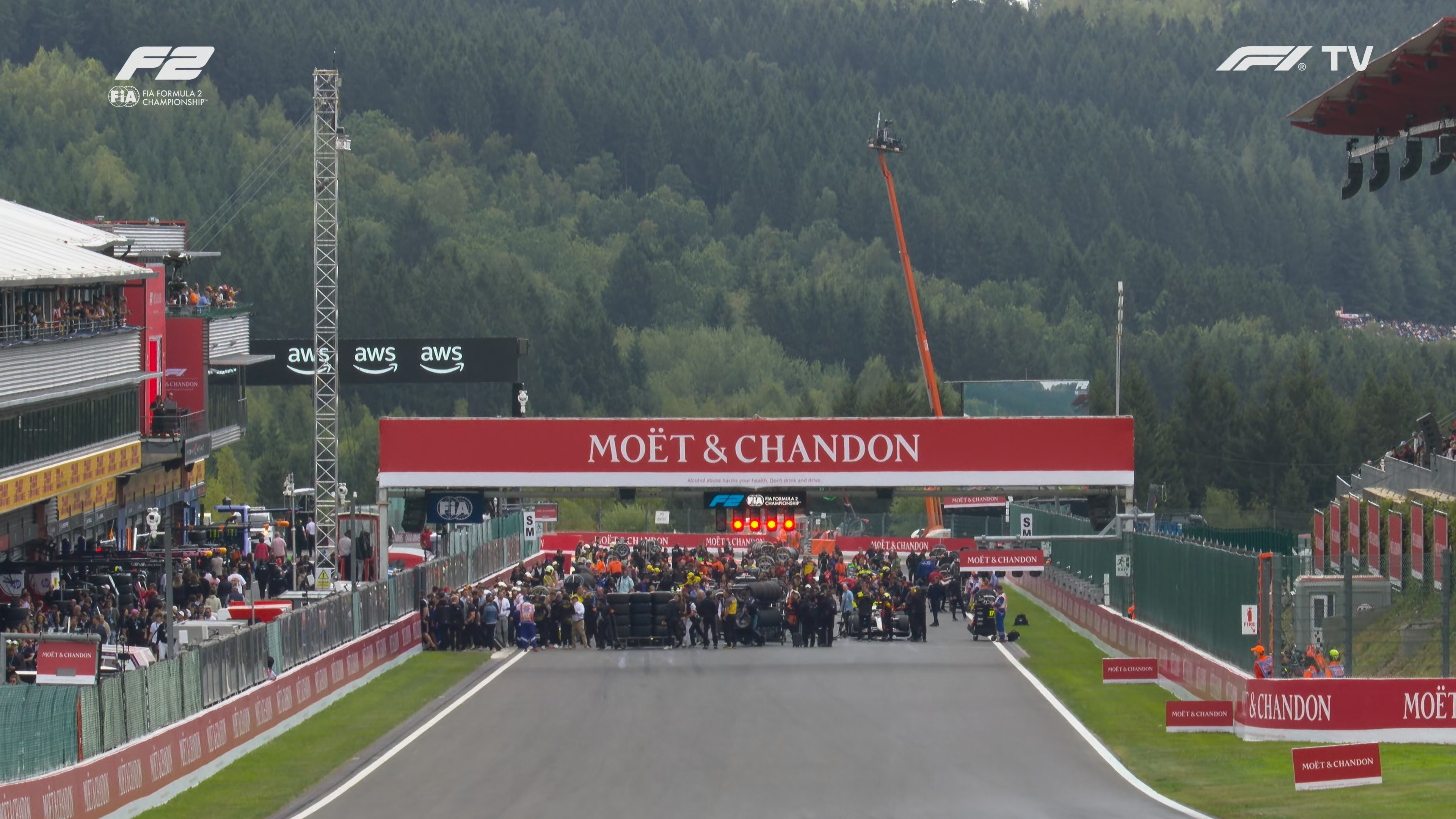 cap_02.Formula2.R08.Belgium.Race.Two.F1TV.UHD.2160p.rus_00_02_05_03.jpg