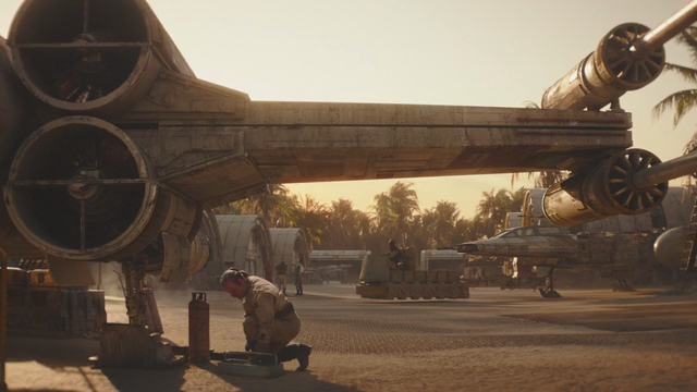 The.Mandalorian..Grogu.2026.IMAX.D.Loc.WEB-DLRip.mp4_snapshot_00.11.16_[2026.07.26_22.50.09].png