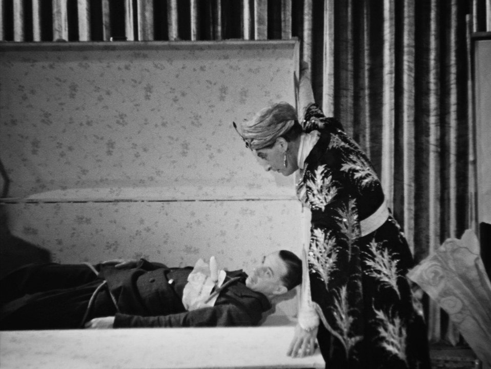Убийца живёт в доме 21.1942.BDRip 720p msltel.mkv_snapshot_01.05.07.031.jpg